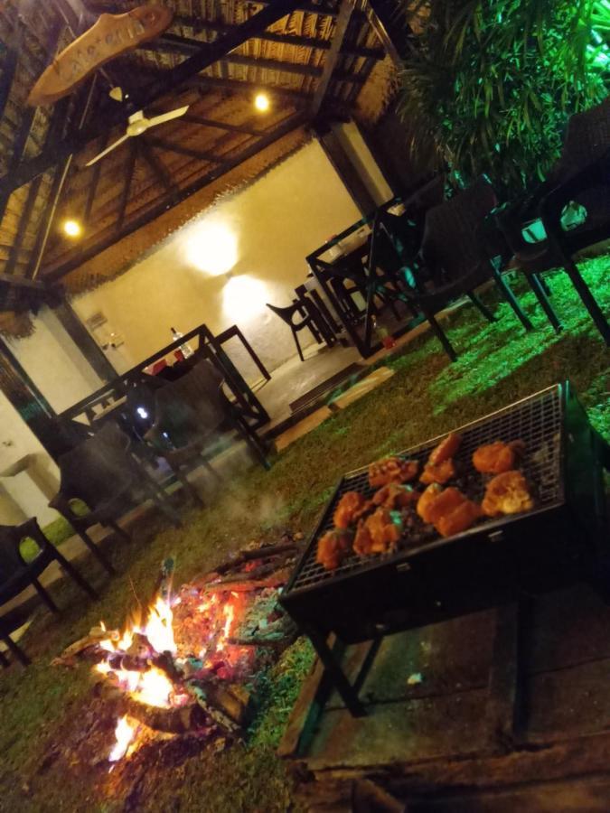 אודוואלאווה Elephant Park Family Bungalow מראה חיצוני תמונה