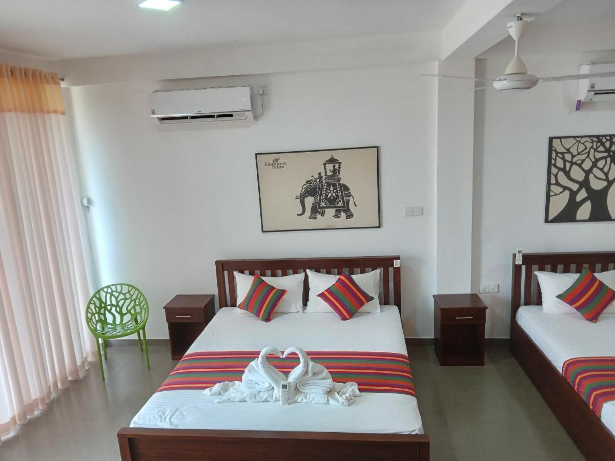 אודוואלאווה Elephant Park Family Bungalow מראה חיצוני תמונה
