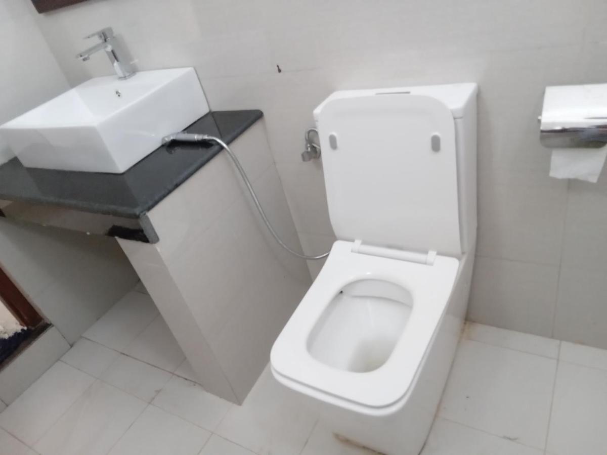 אודוואלאווה Elephant Park Family Bungalow מראה חיצוני תמונה