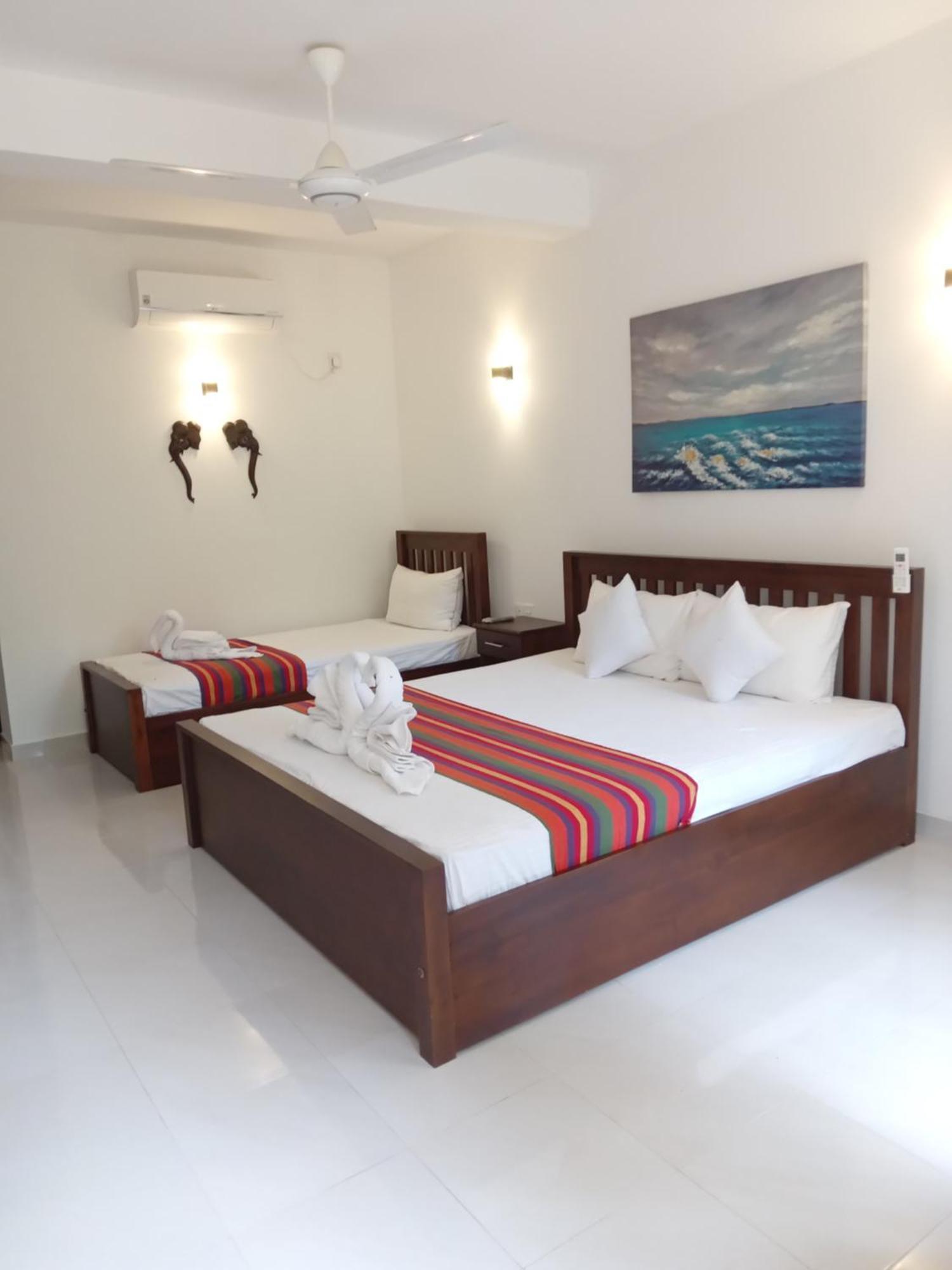 אודוואלאווה Elephant Park Family Bungalow מראה חיצוני תמונה